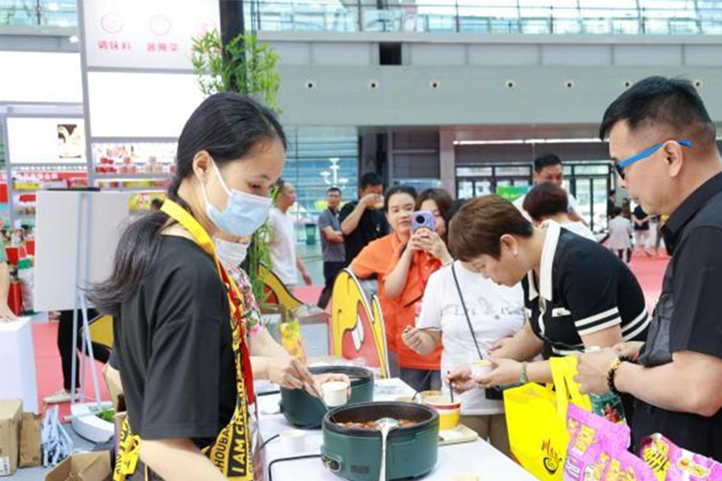 廣西柳州以粉會友舉辦國際米粉產業博覽會
